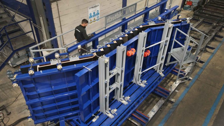 Verstellbare Schalung für Betontreppen Moldtech Schalungsanlage zur Herstellung von Betontreppen